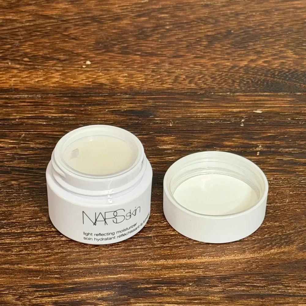 ✨ NARS Light Reflecting Moisturizer 0.49 oz / 14 mL (Travel Size). New!